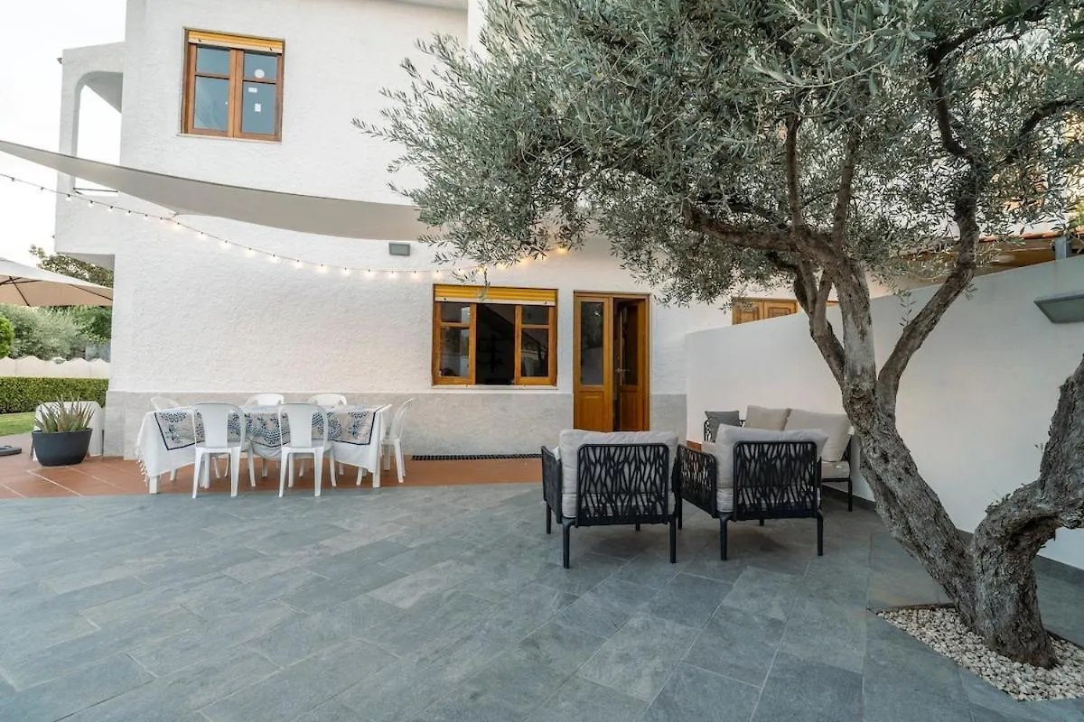 Holiday Home Il Piparello Rometta Marea Itálie
